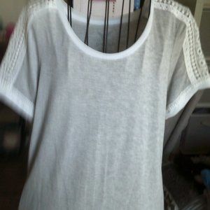 NWT Gray Tunic Top with Lacy Shoulders